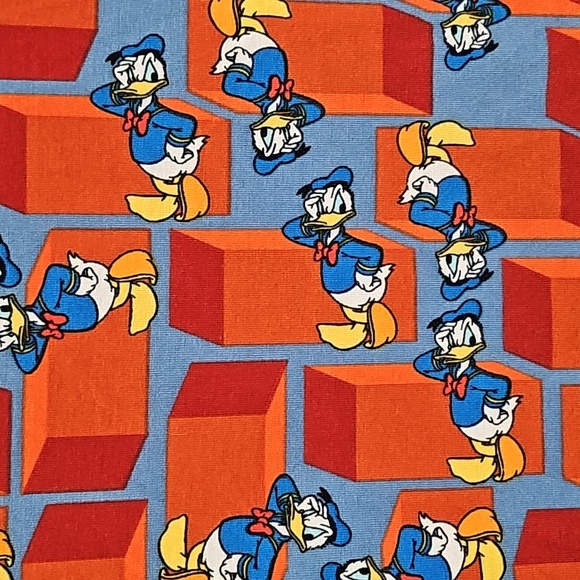 Lularoe X Disney Donald Duck Classic Tee sz L - Picture 2 of 6